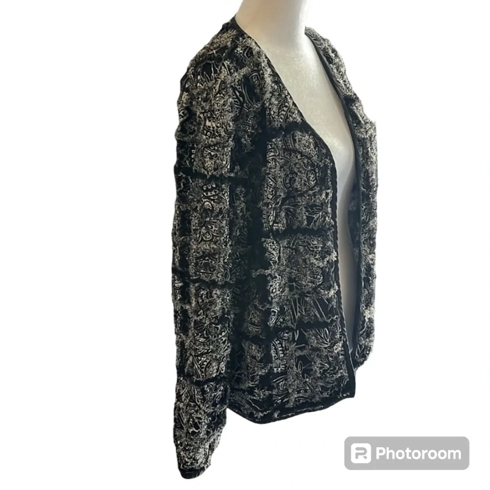 Chico's Vintage Black Silk Blend Ruffle Sequin Open Jacket Size 1 (M)